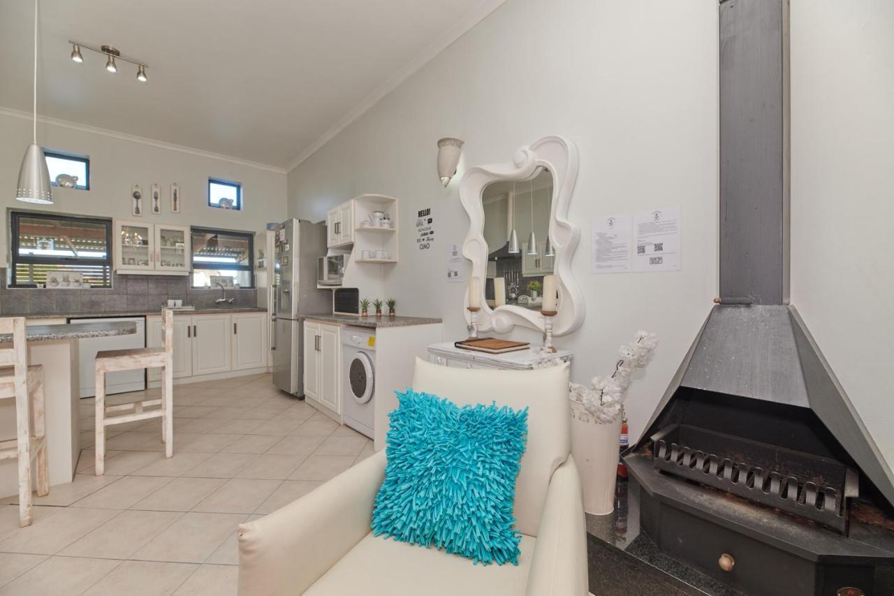 Fraai Uitzicht Struisbaai Apartment Luaran gambar