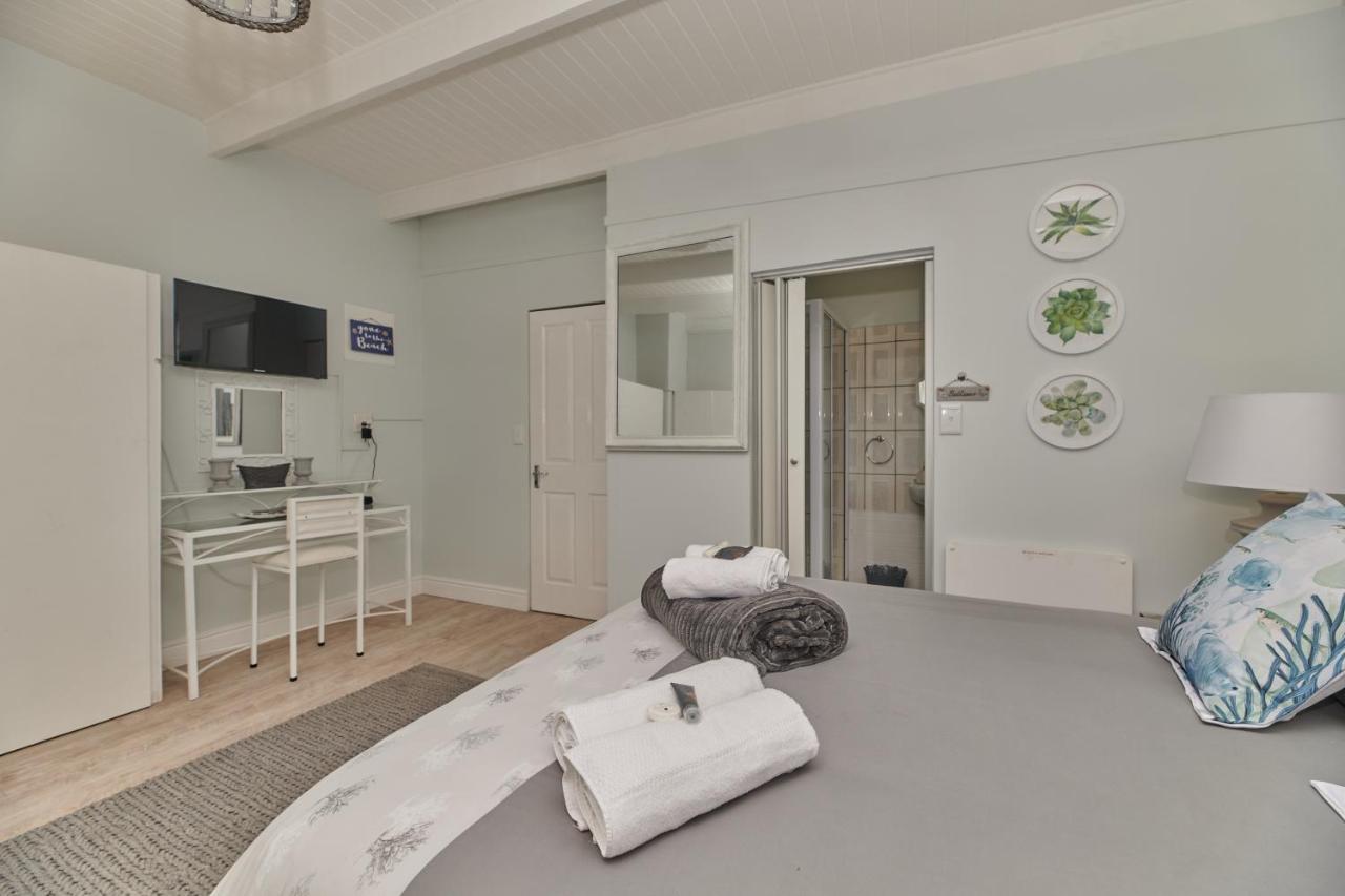 Fraai Uitzicht Struisbaai Apartment Luaran gambar