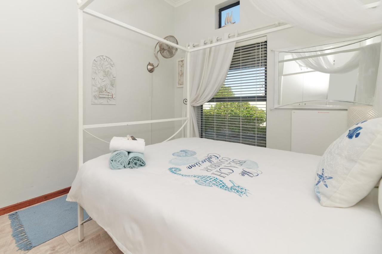 Fraai Uitzicht Struisbaai Apartment Luaran gambar