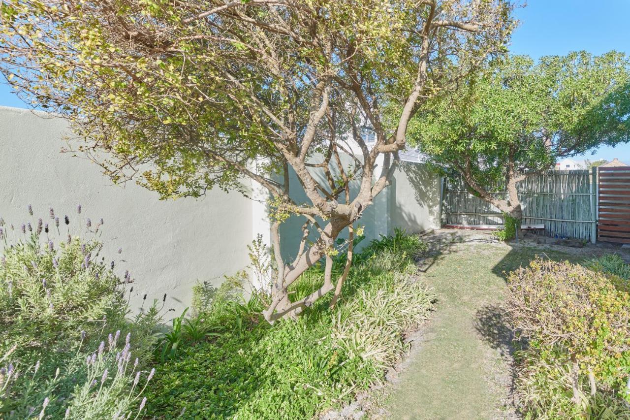 Fraai Uitzicht Struisbaai Apartment Luaran gambar