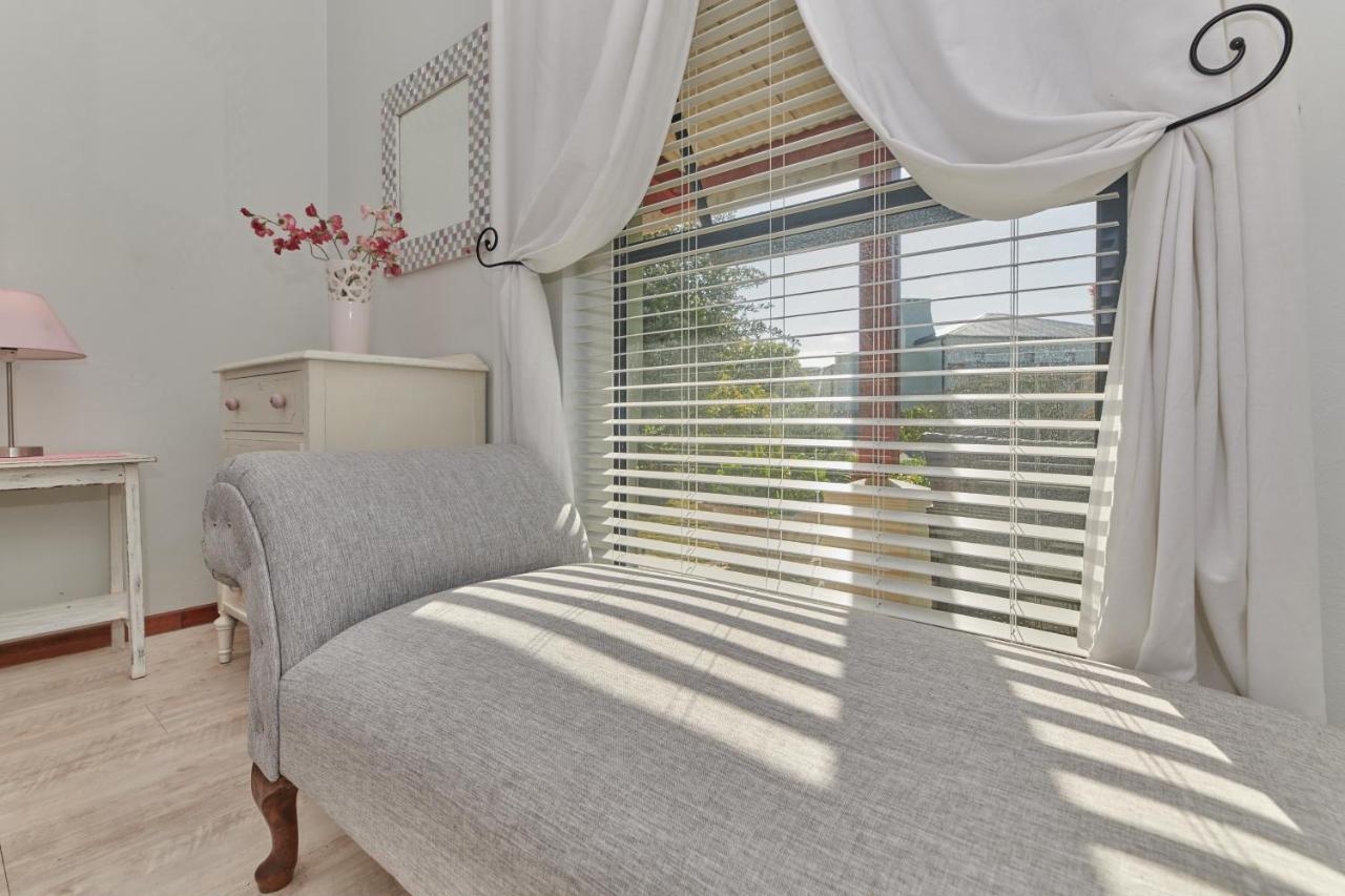 Fraai Uitzicht Struisbaai Apartment Luaran gambar
