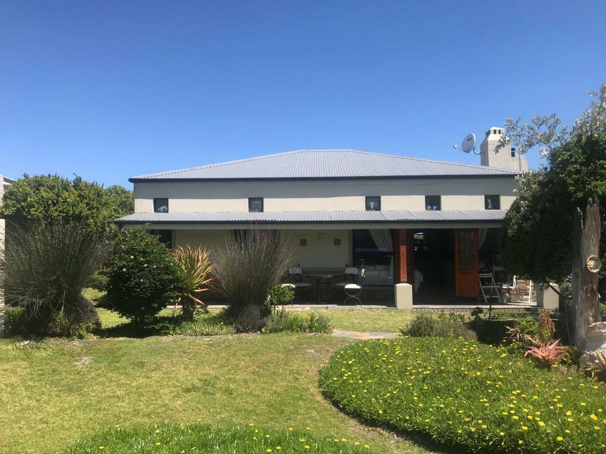 Fraai Uitzicht Struisbaai Apartment Luaran gambar